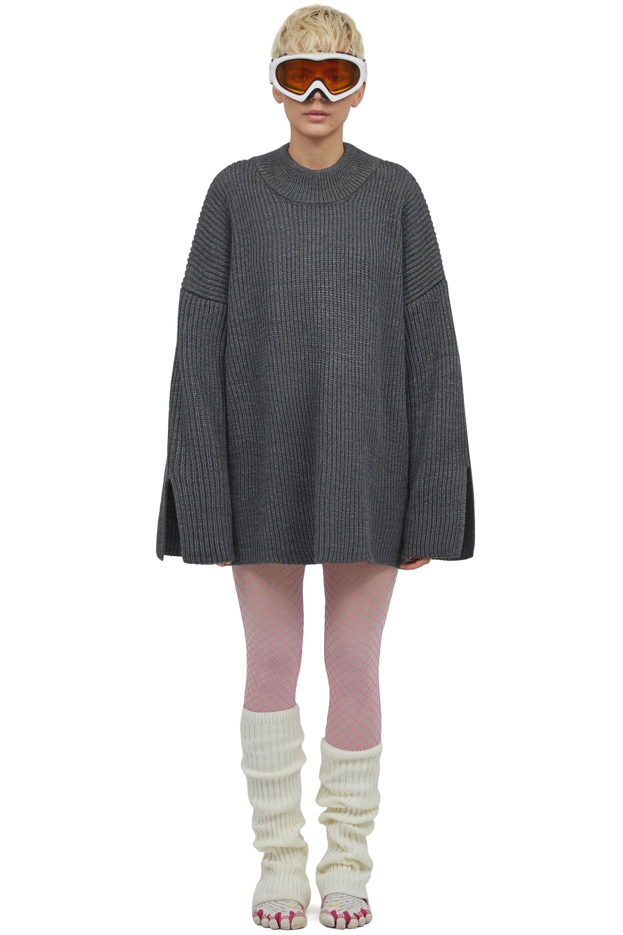 GRAY OVERSIZED SWEATER